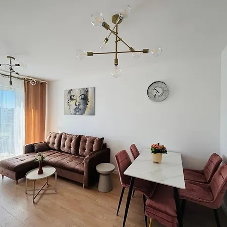 Apartment Lotus Glam 2 Garaz *