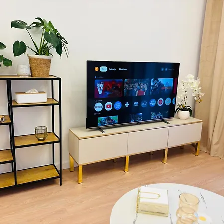 شقة Lotus Glam Two Parking Balcony Separate Kitchen