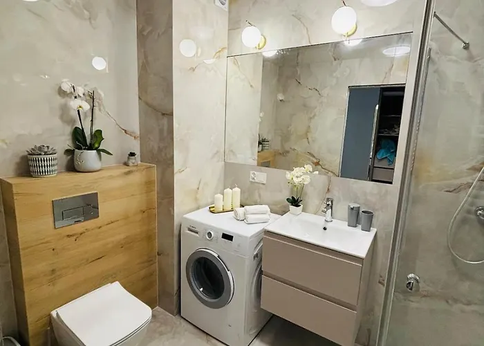 Lotus Glam 2 Garaz 아파트