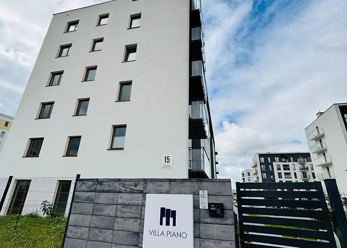 Lotus Glam 2 Garaz 아파트 오스트로웽카