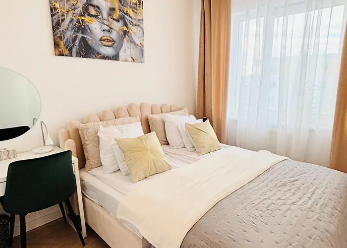 Lotus Glam 2 Garaz Ostroleka (Ostroleka)